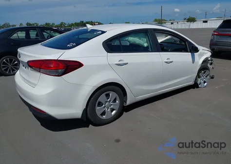 2017 Kia Forte Lx из США, поврежденный, VIN 3KPFL4A76HE144854